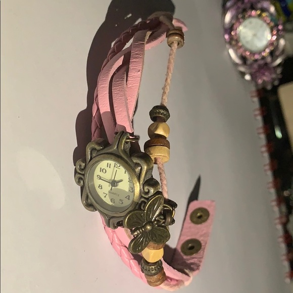 Pink watch. - Picture 2 of 4